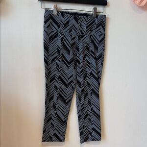 Nike legendary 3/4 length leggings size small